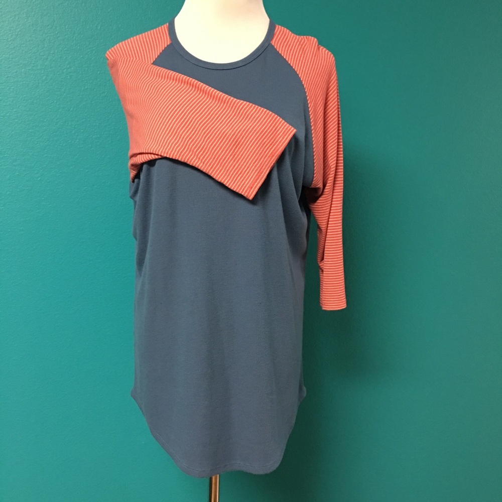 LuLaRoe Randy Baseball Tee- excellent condition!!